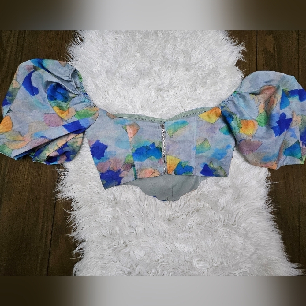 Fashion Nova Multicolor Abstract Puff Sleeve Top - Picture 4 of 4